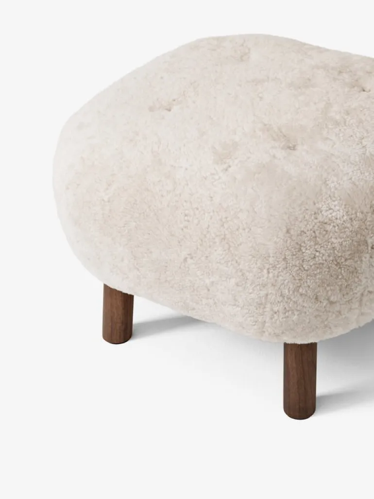&Tradition Little Petra lounge chair and pouf, Moonlight sheepskin - walnut