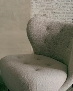 &Tradition Little Petra lounge chair, Karakorum 003 - walnut