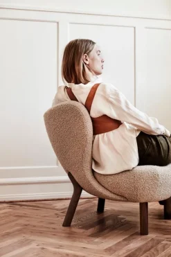 &Tradition Little Petra lounge chair, Karakorum 003 - walnut