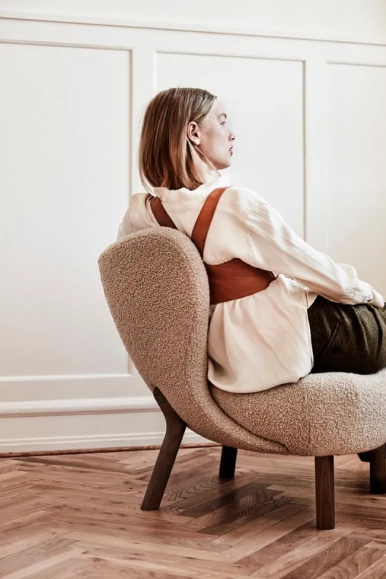 &Tradition Little Petra lounge chair, Karakorum 003 - walnut