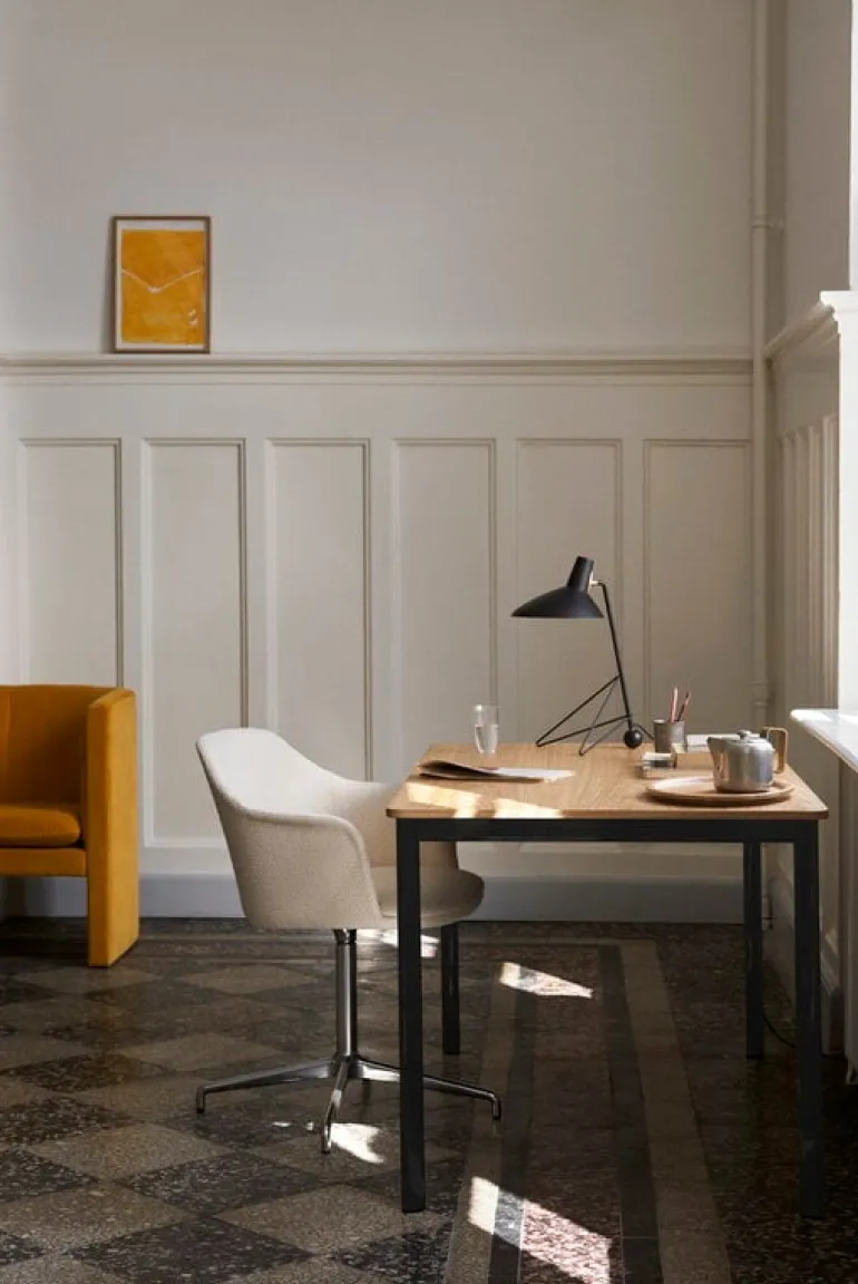 &Tradition Loafer SC23 lounge chair, Ritz 1428 Yellow