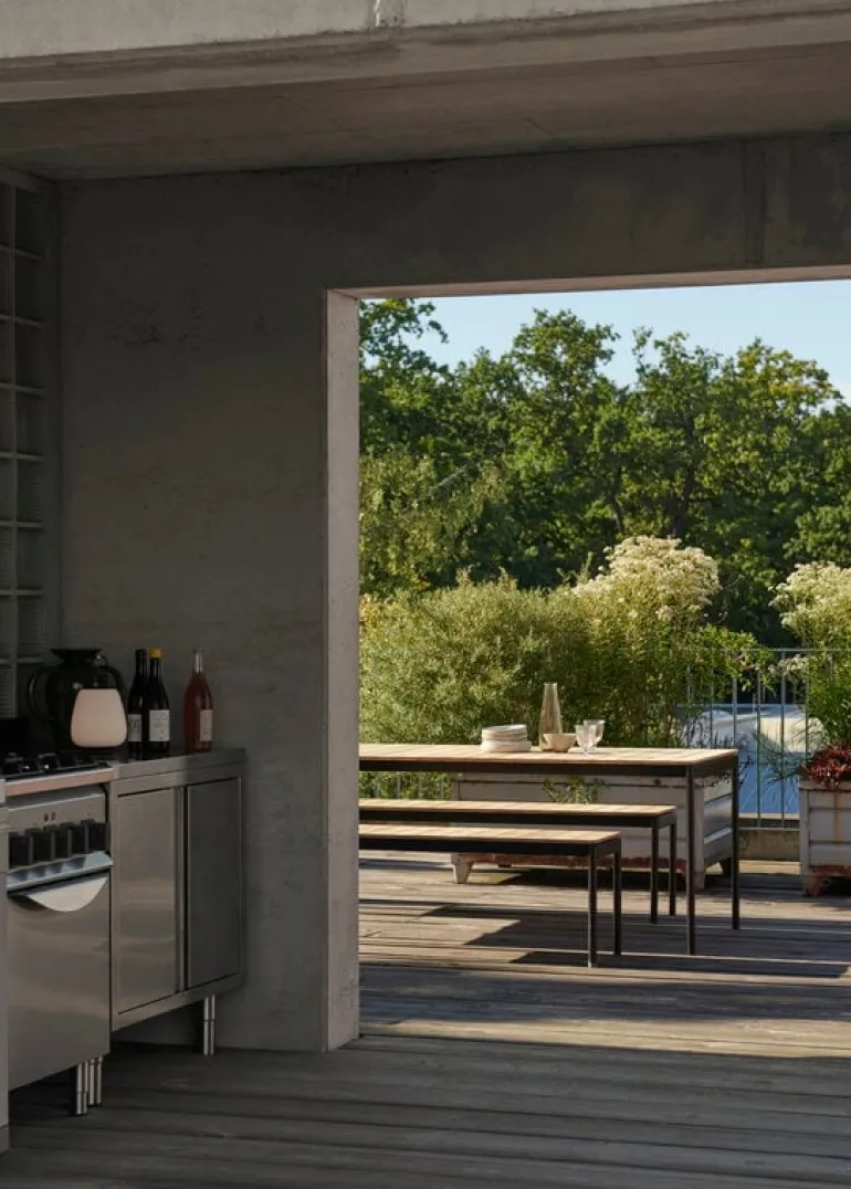 &Tradition Lucca SC51 table lamp, opal - black