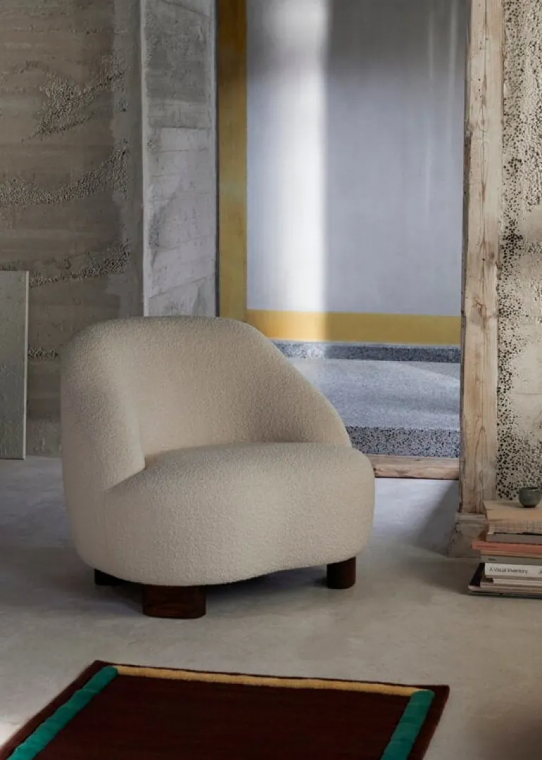 &Tradition Margas LC1 lounge chair, walnut - Karakorum 001