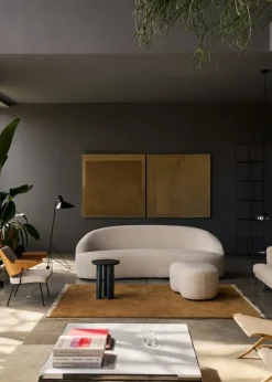 &Tradition Margas LC4 3-seater sofa, black lacquered oak - Karakorum 001