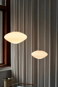 &Tradition Mist pendant lamp AP16, matt white - opal glass