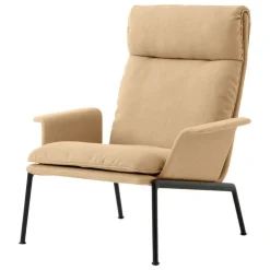&Tradition Muno LN17 lounge chair with arms, high, warm black - dark beige Clay 0007