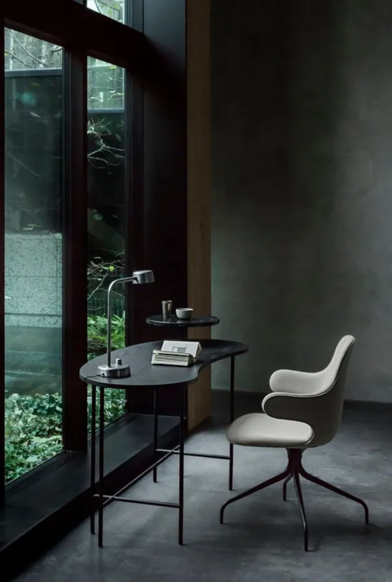 &Tradition Palette JH9 desk, black