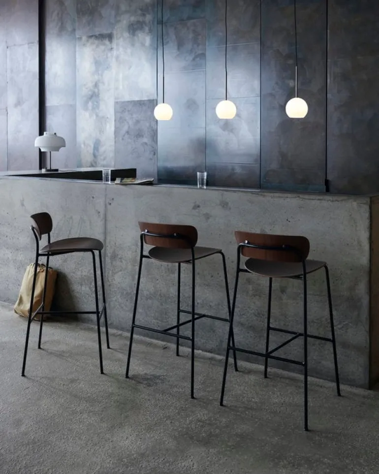 &Tradition Pavilion AV7 / AV9 bar stool, lacquered walnut