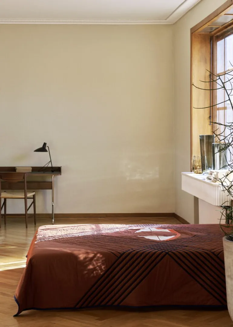 &Tradition Pavilion AV17 desk, iron linoleum - walnut - chrome