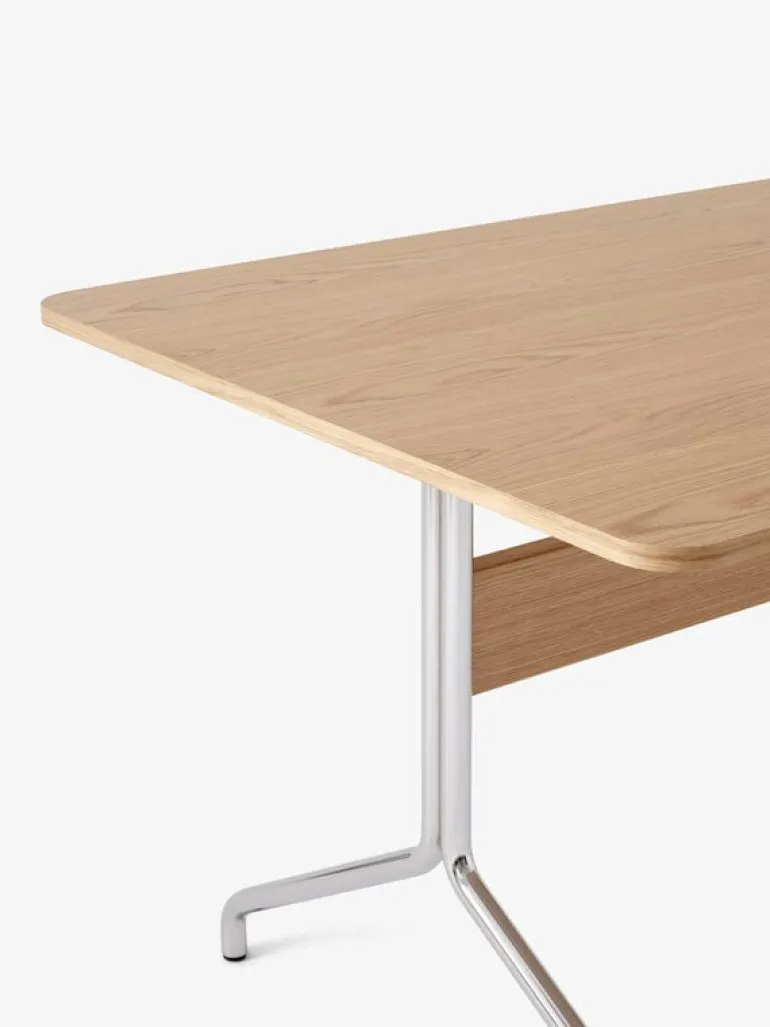 &Tradition Pavilion AV18 table, chrome - lacquered oak