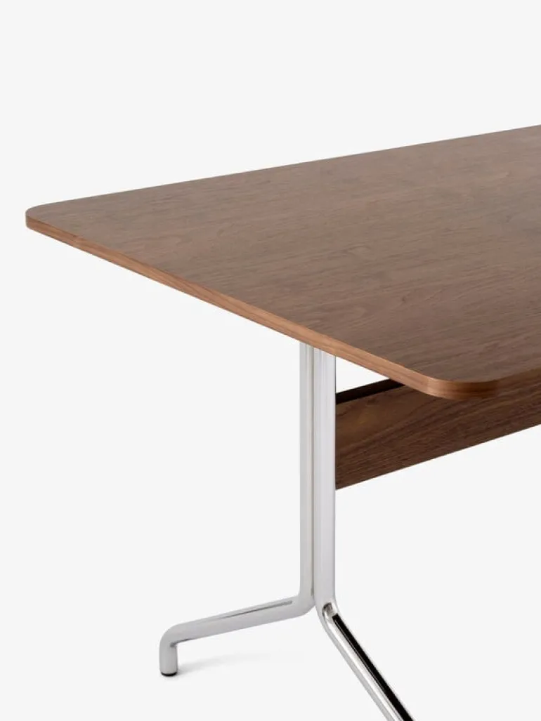 &Tradition Pavilion AV18 table, chrome - lacquered walnut