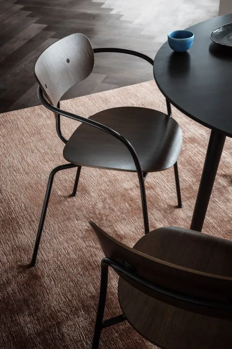 &Tradition Pavilion AV2 chair, oak