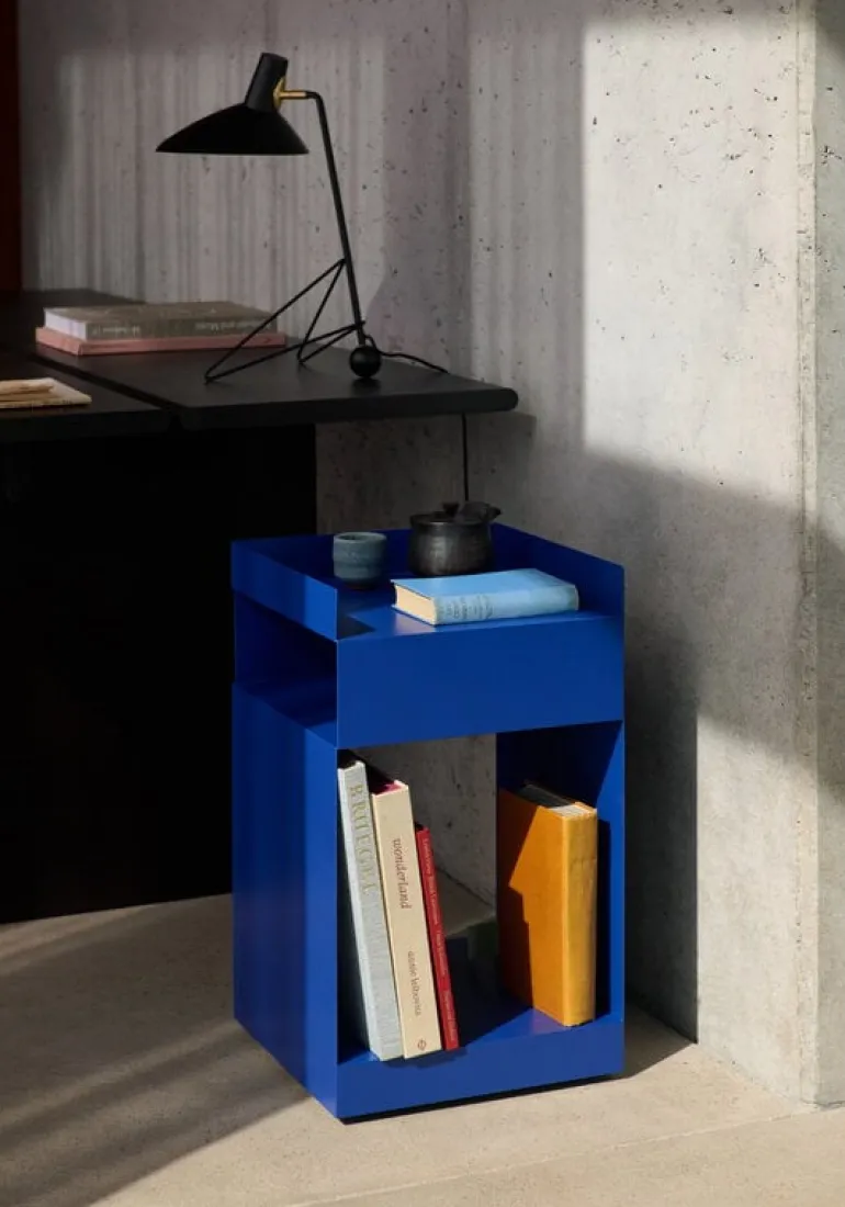&Tradition Rotate SC73 side table, cobalt blue