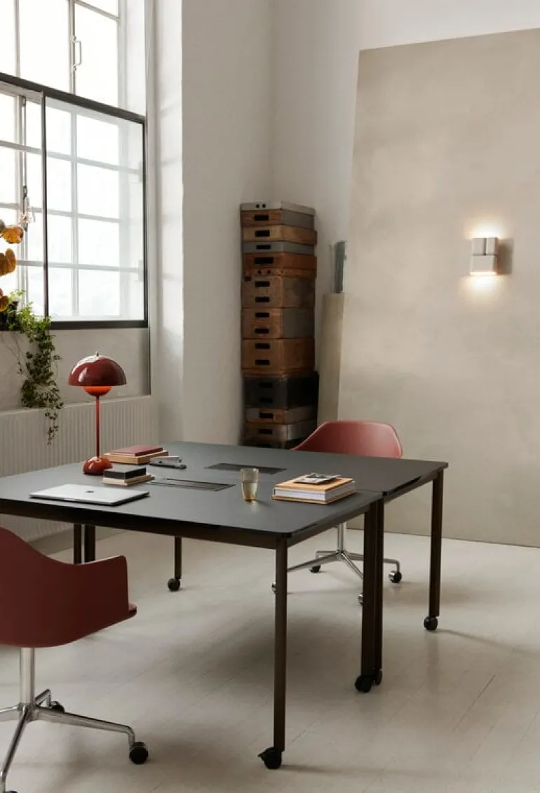 &Tradition Tabata LN10 wall lamp, silk grey