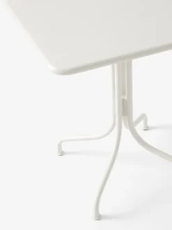 &Tradition Thorvald SC97 table, 70 x 70 cm, ivory