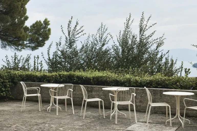 &Tradition Thorvald SC96 table, round 70 cm, ivory