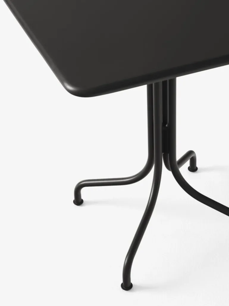 &Tradition Thorvald SC97 table, 70 x 70 cm, warm black