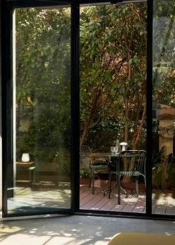 &Tradition Thorvald SC96 table, round 70 cm, bronze green