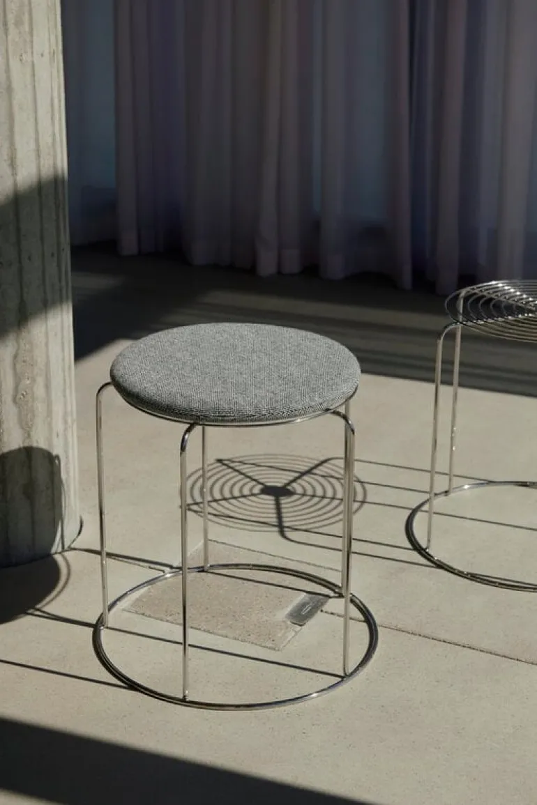 &Tradition Wire Stool VP11 seat pad, Hallingdal 126 grey