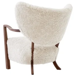 &Tradition Wulff ATD2 lounge chair, Moonlight sheepskin - walnut