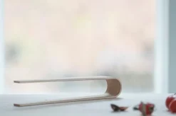 Antrei Hartikainen Nokka tongs, oak