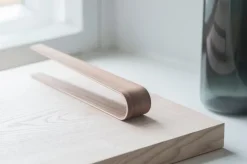 Antrei Hartikainen Nokka tongs, walnut