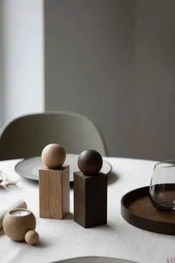 applicata Twist grinder, smoked oak