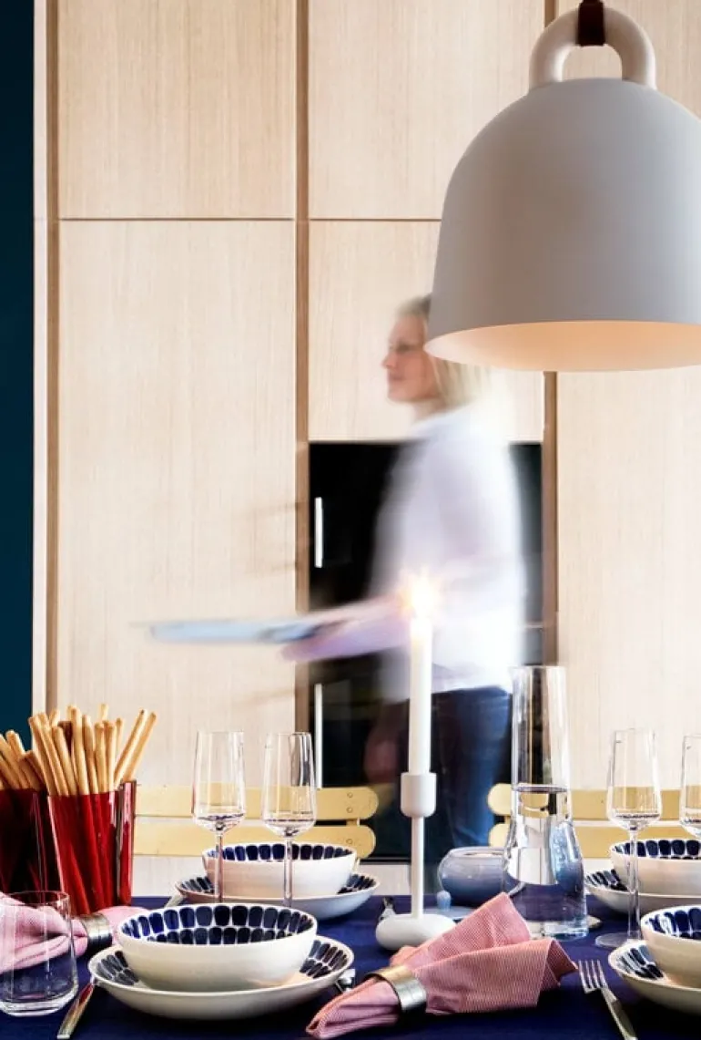 Arabia 24h Tuokio deep plate, 18 cm, cobalt blue