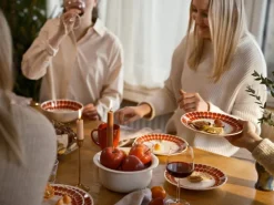 Arabia 24h Tuokio plate 20 cm, red