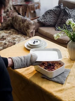 Arabia Mainio Sarastus oven dish 2,5 L