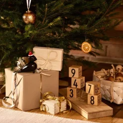 Architectmade Kin Girl figurine