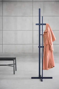 Ariake Elements coat rack, black