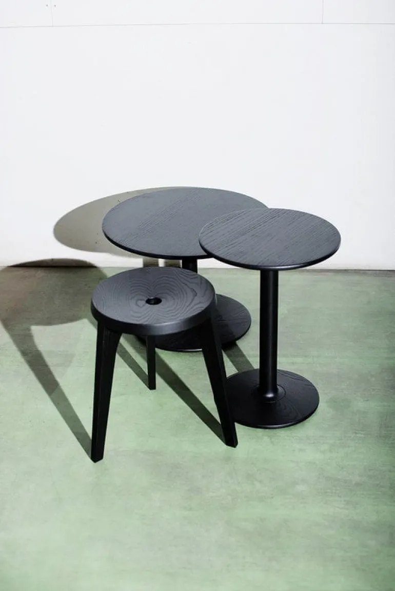 Ariake Taio side table, black