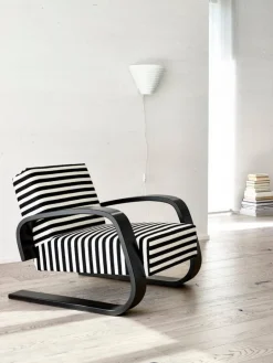 Artek A910 wall lamp