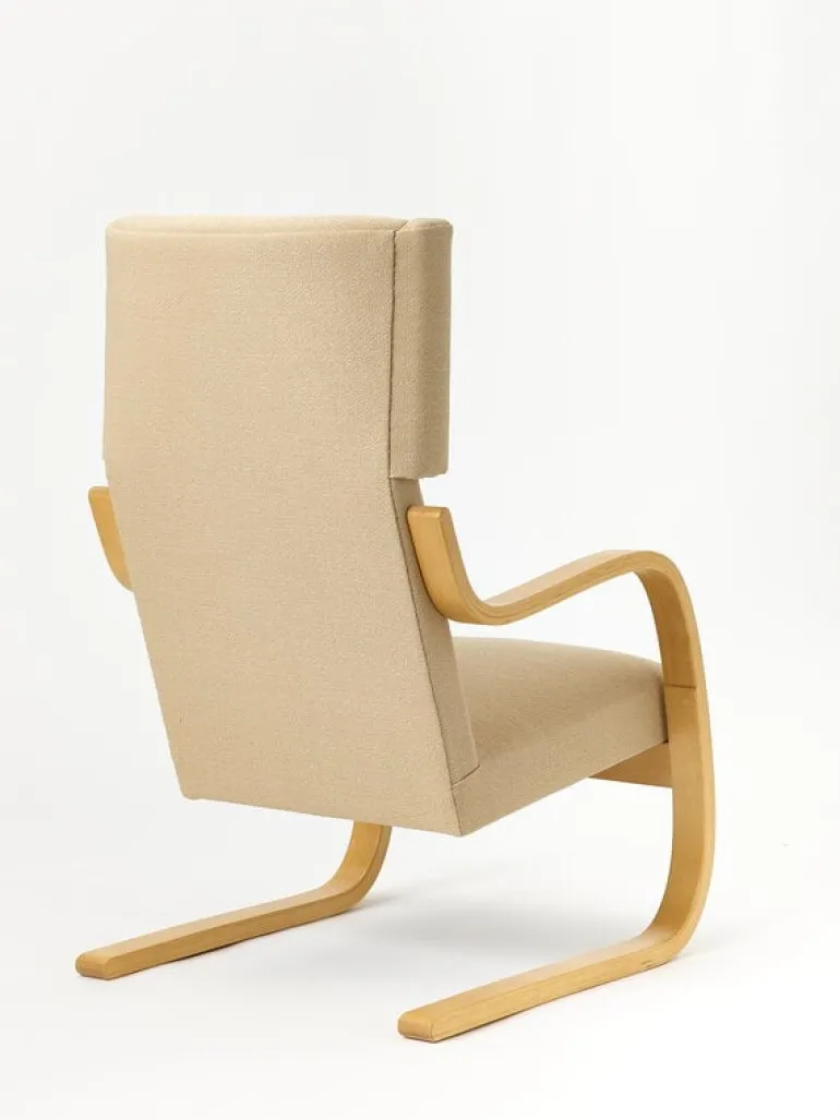 Artek Aalto 401 armchair, honey stained - Vidar 323
