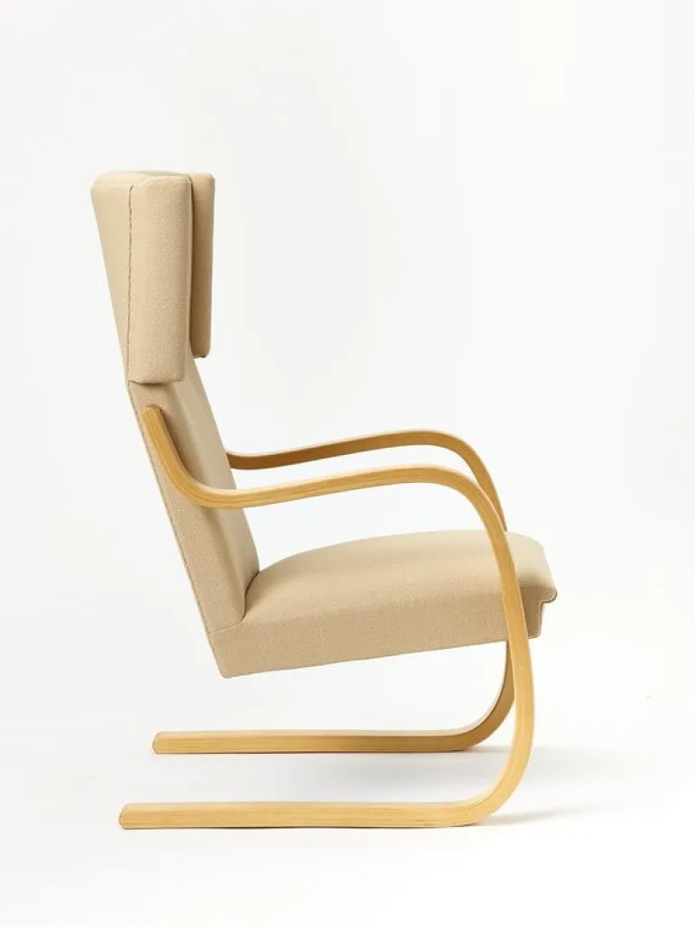 Artek Aalto 401 armchair, honey stained - Vidar 323