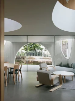 Artek Aalto armchair 400 "Tank", birch - white Hallingdal 100