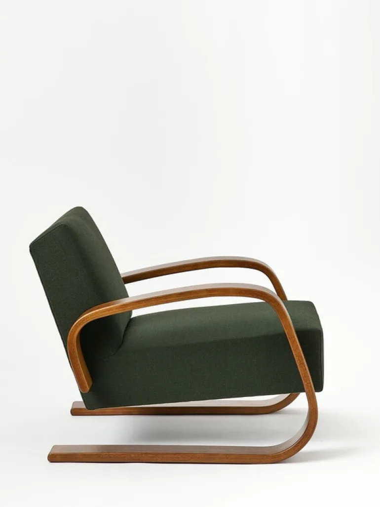 Artek Aalto armchair 400 "Tank", walnut - dark green Vidar 972
