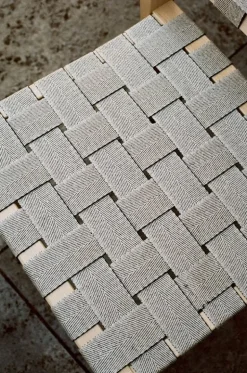 Artek Aalto chair 611, birch - natural/black webbing