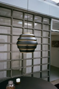 Artek Aalto pendant A331 "Beehive", black - brass