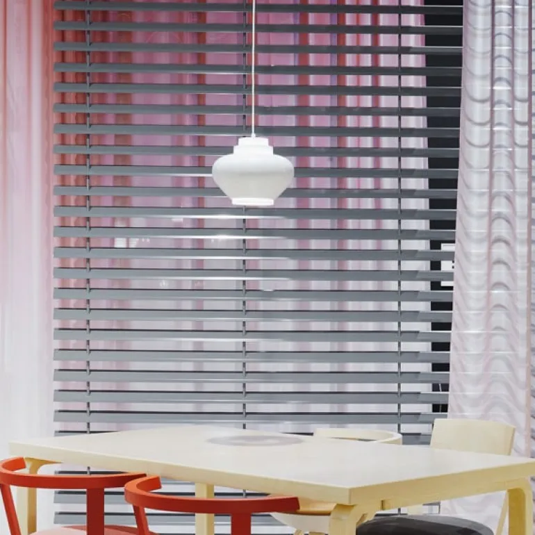 Artek Aalto pendant lamp A333 "Turnip", white - brass