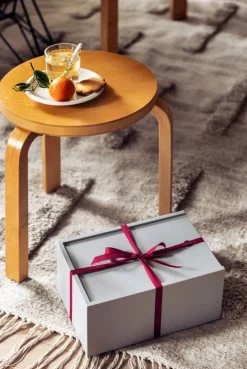 Artek Aalto stool 60, honey