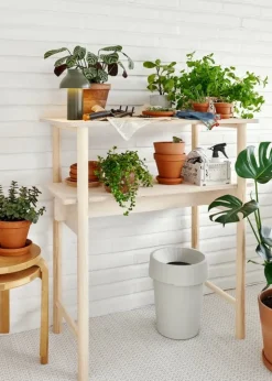 Artek Aalto stool E60, honey