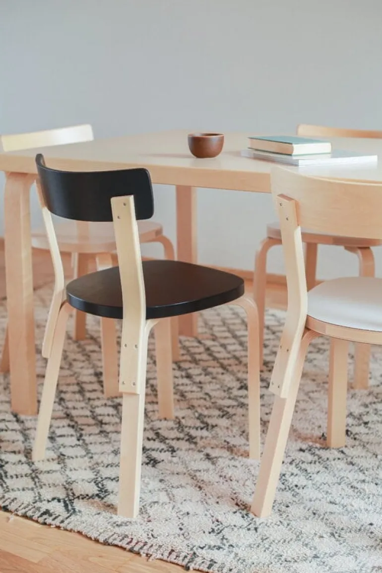 Artek Aalto table 83, birch