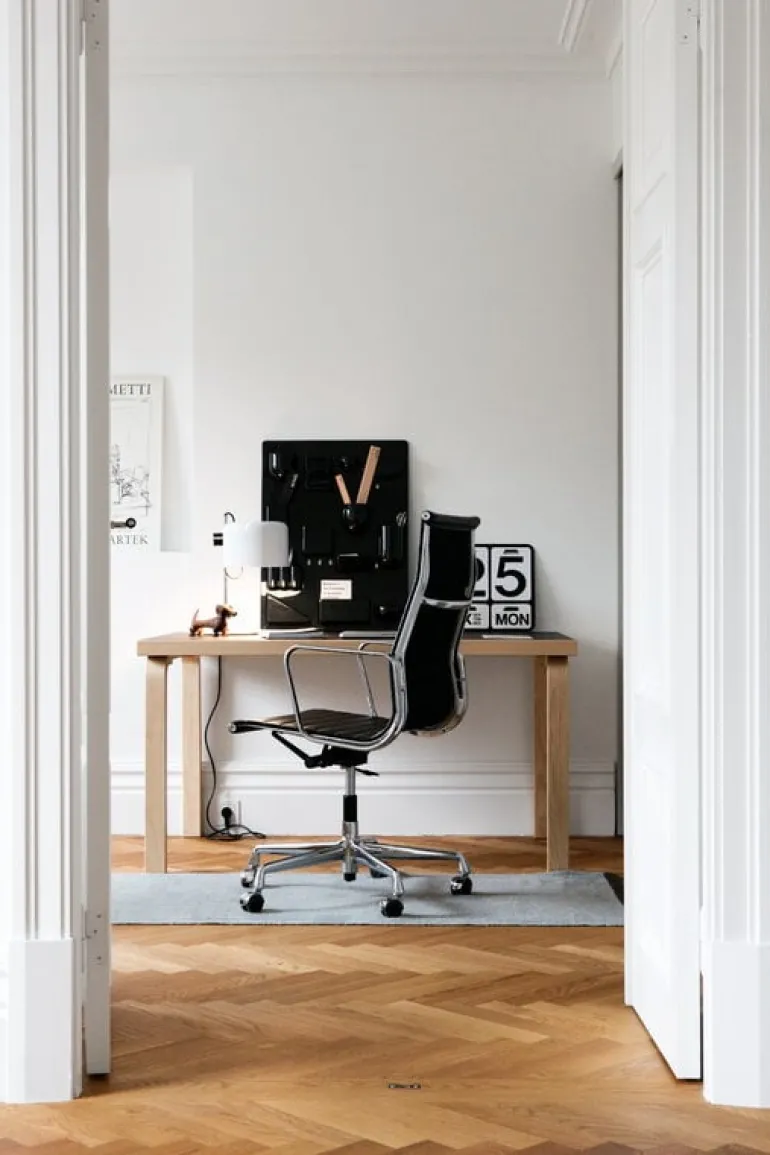 Artek Aalto table 80A, birch - black linoleum
