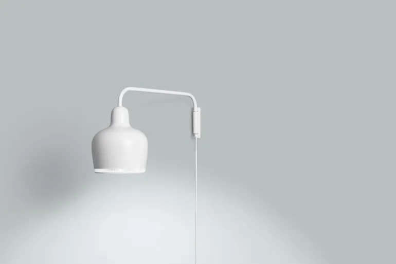 Artek Aalto wall lamp A330S "Golden Bell", white