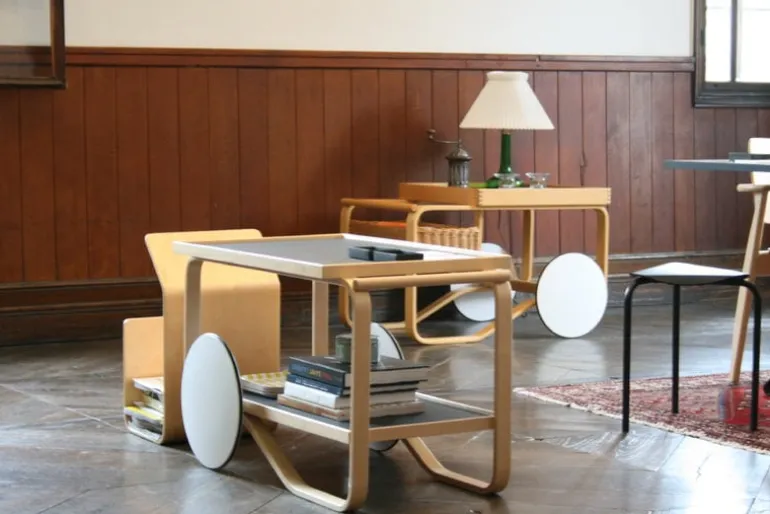 Artek Kanto magazine / firewood rack, birch