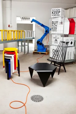 Artek Kanto magazine / firewood rack, white