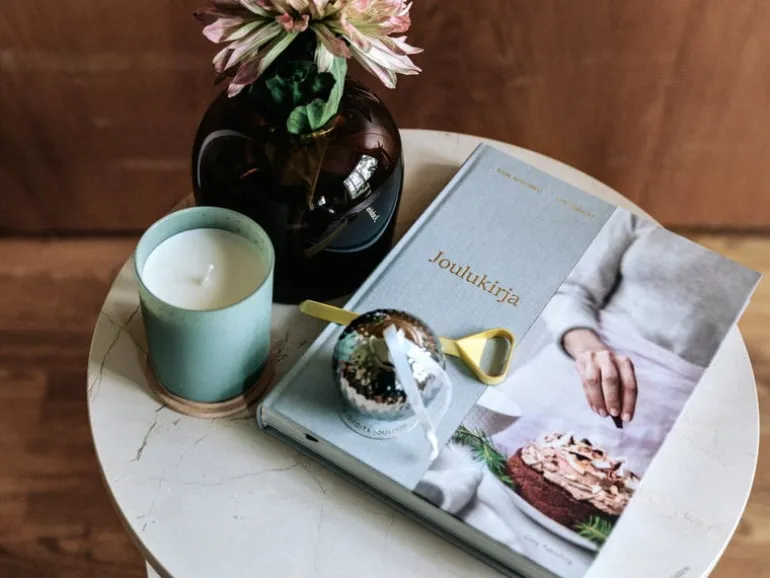 Audo Copenhagen Androgyne side table, 40 cm, white