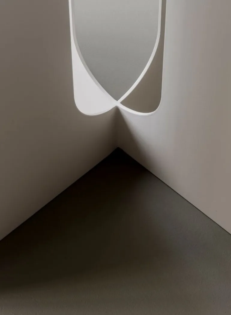 Audo Copenhagen Androgyne side table, 40 cm, white